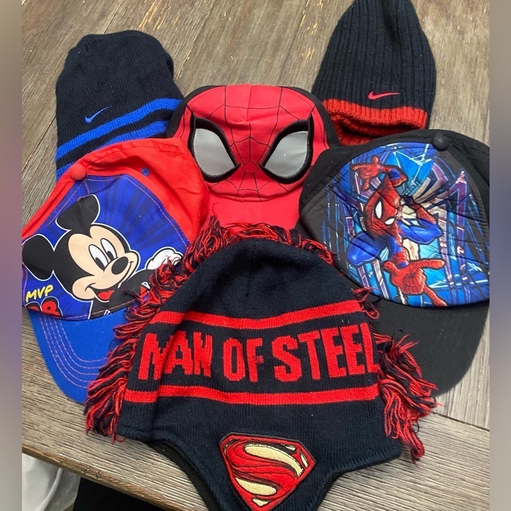Lot of 6 boys character and Nike caps and beanies